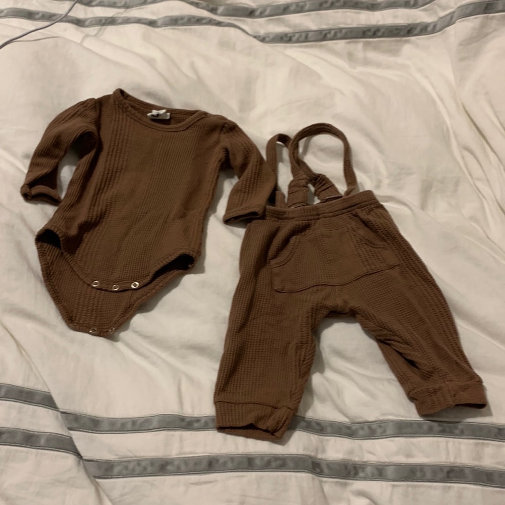 Little toddler Müsli overall and onesie set
